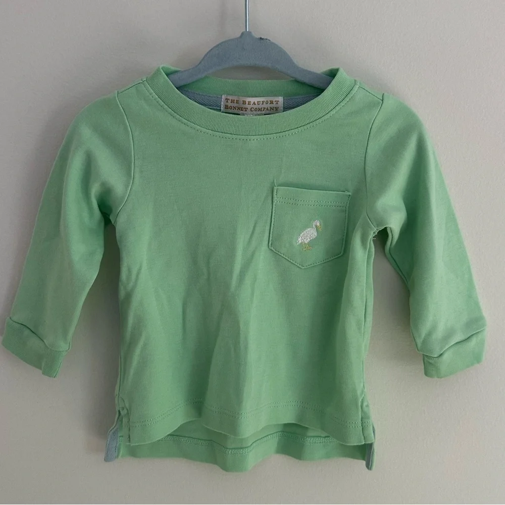 TBBC baby boy green long sleeve t-shirt size 0-6 months EUC